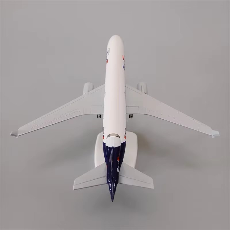 Modèle d'avion 20cm Air Fedex  - Model Kit Centaur avis et prix
