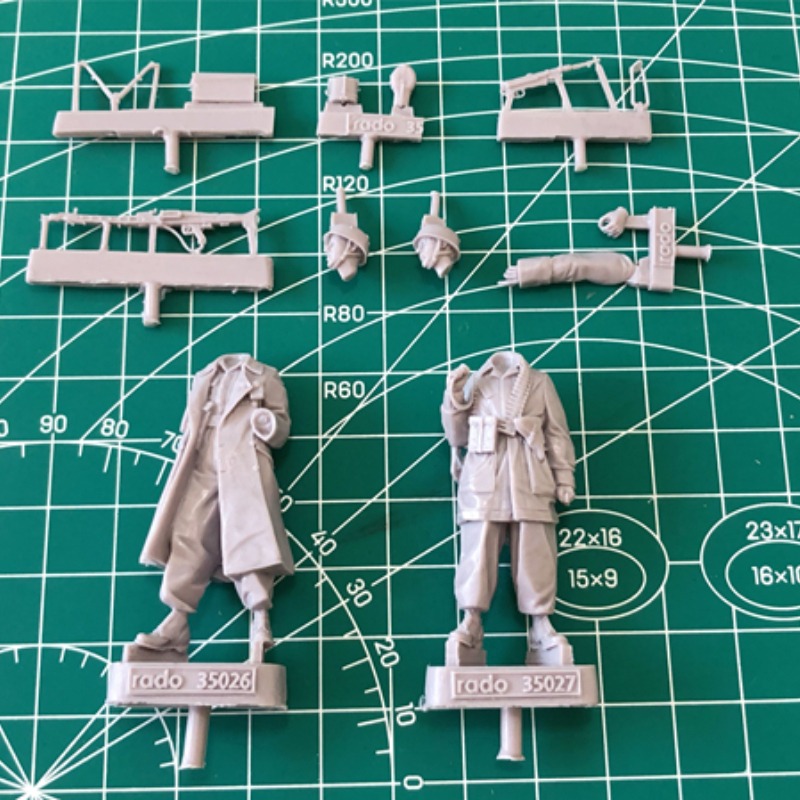 Figurines en résine moulées so - Model Kit Reshiram avis et prix