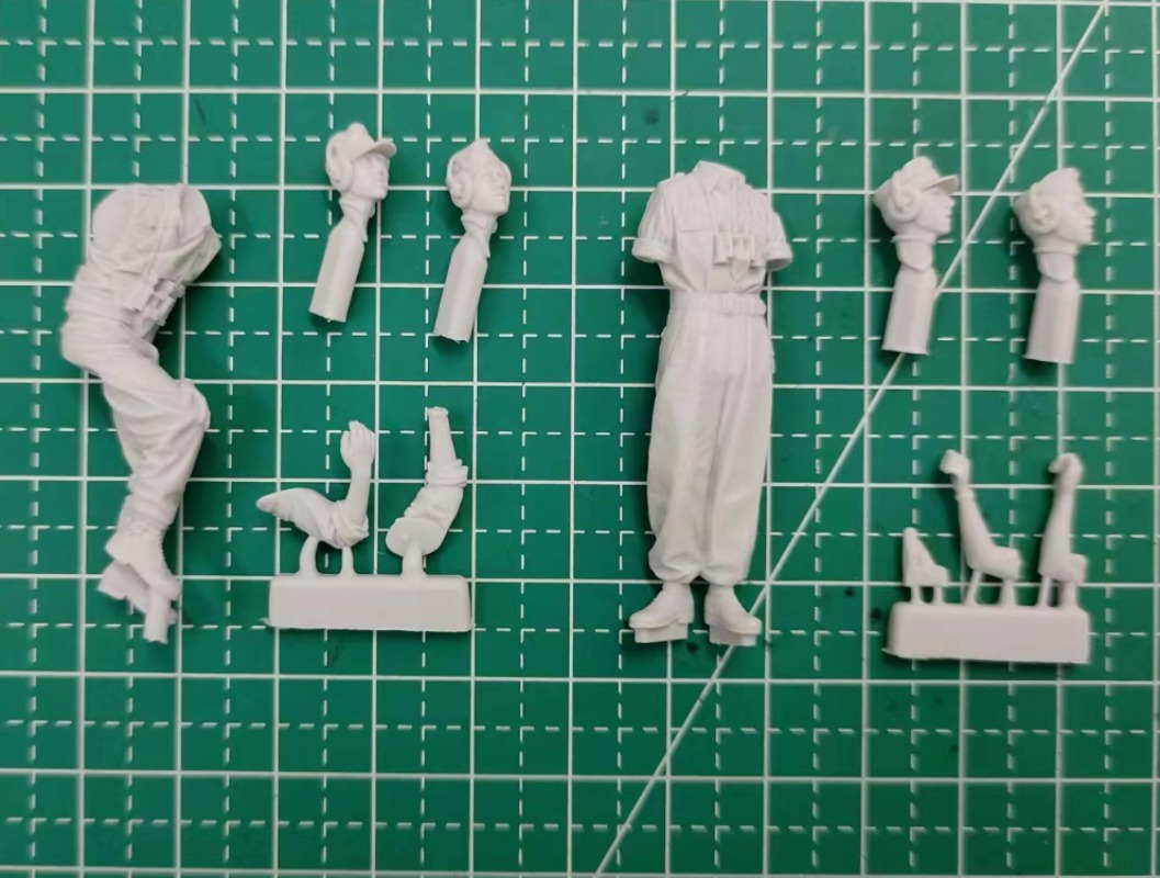 Figurines en résine moulée sou - Model Kit Reshiram avis et prix